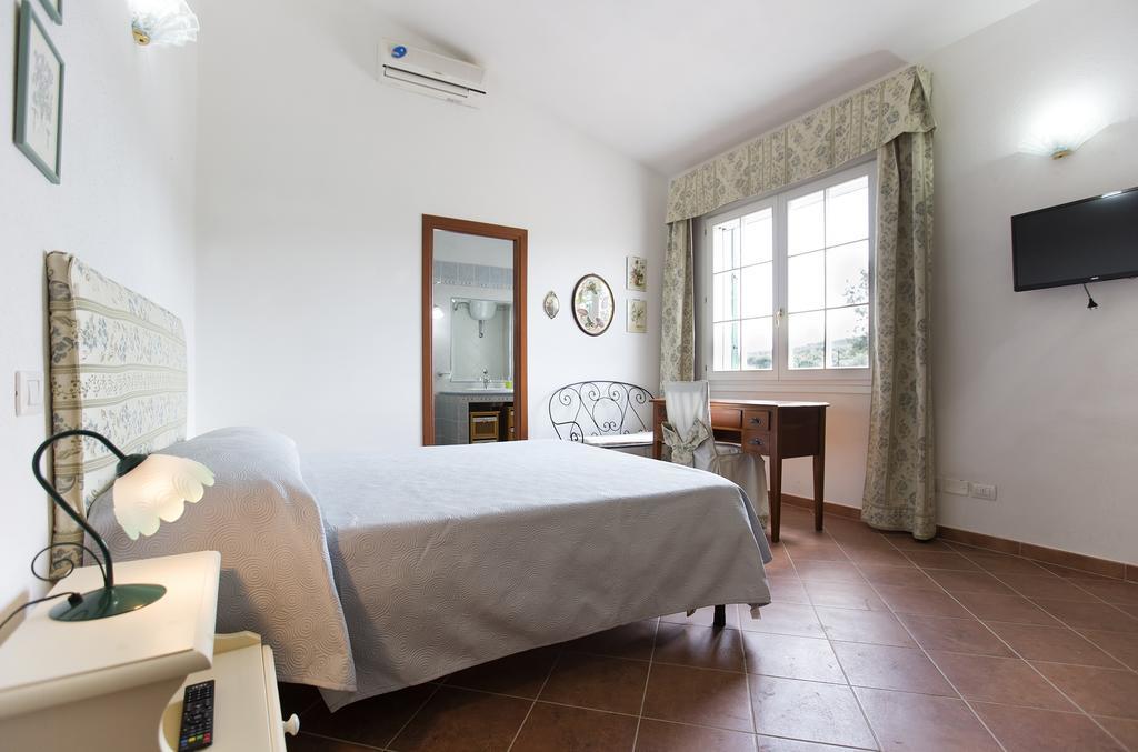 Villa Raimonda Putifigari 外观 照片