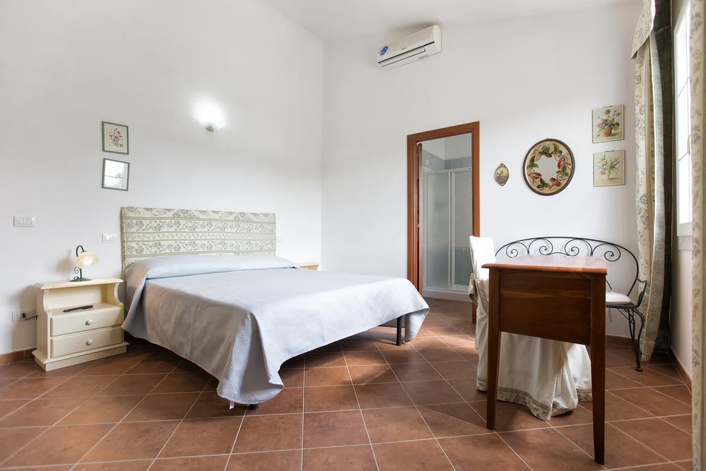 Villa Raimonda Putifigari 外观 照片