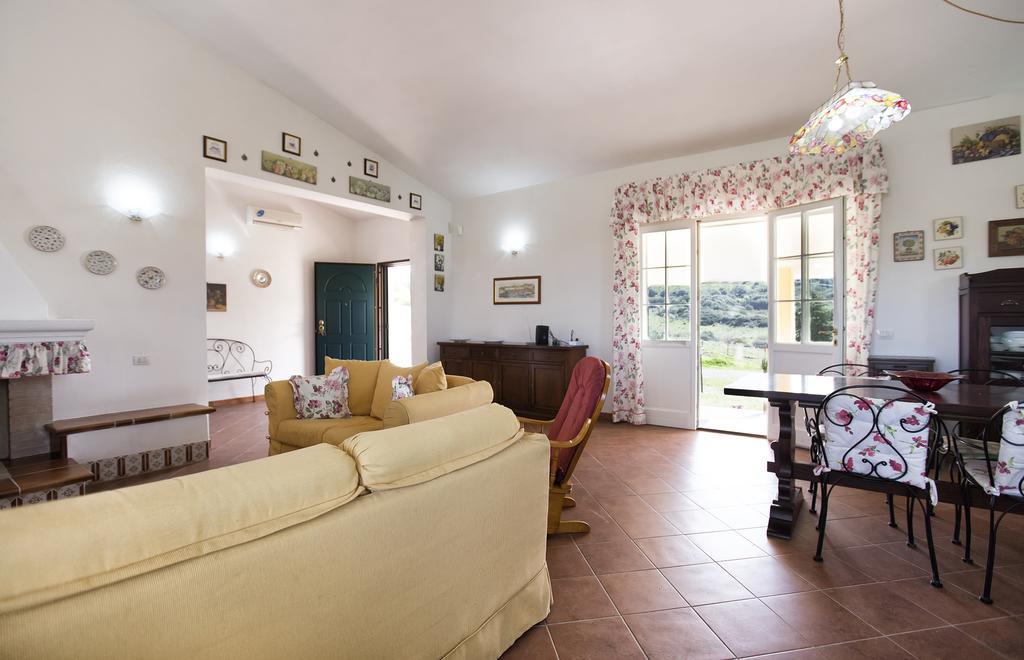 Villa Raimonda Putifigari 外观 照片