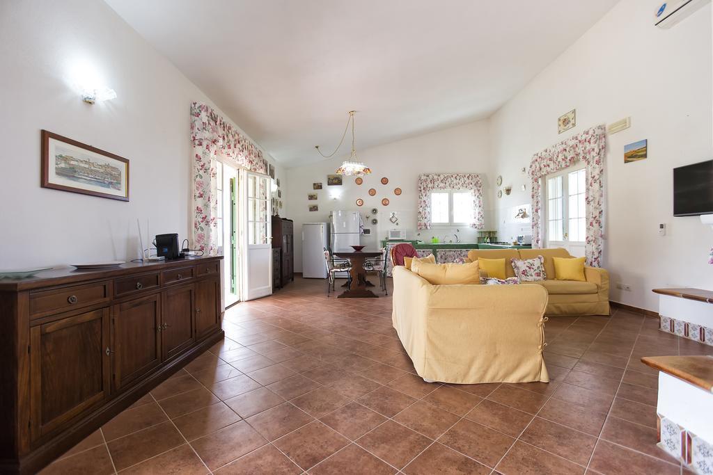 Villa Raimonda Putifigari 外观 照片